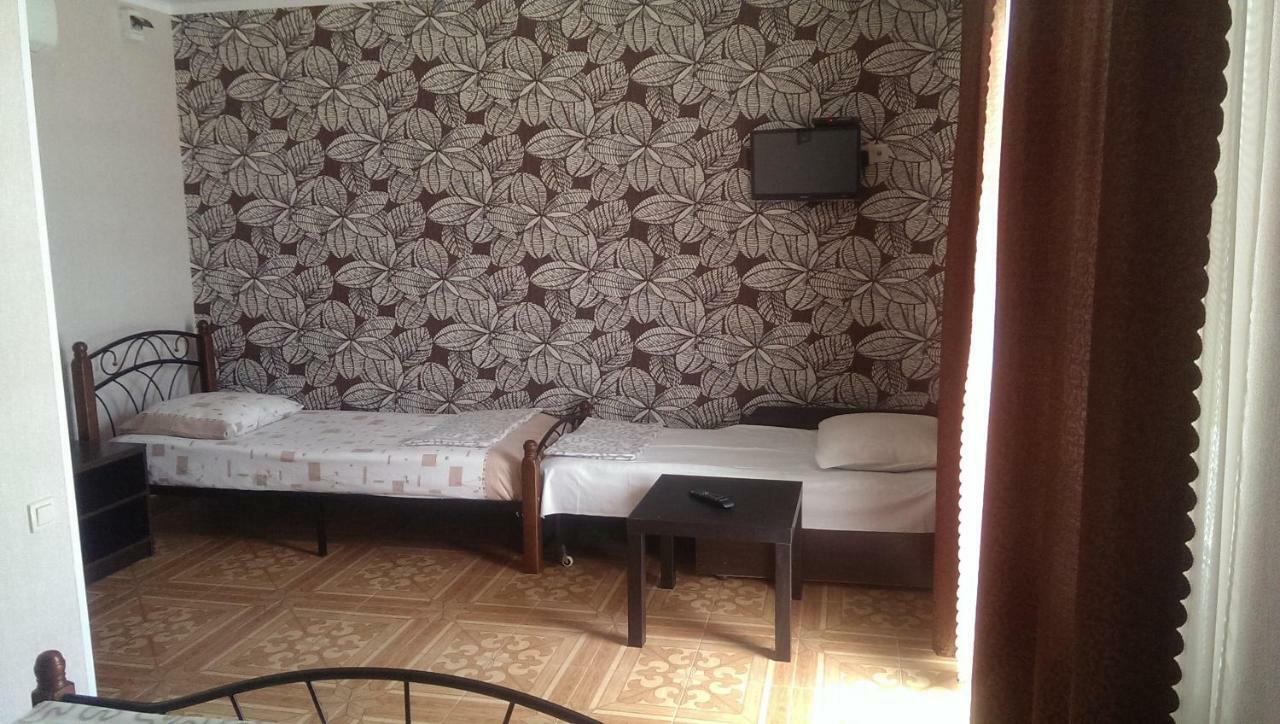 Tikhaya Gavan Guest House Gagra Exterior foto