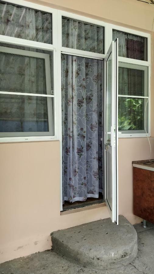 Tikhaya Gavan Guest House Gagra Exterior foto