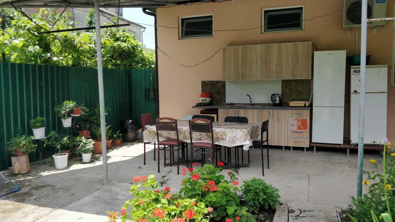 Tikhaya Gavan Guest House Gagra Exterior foto