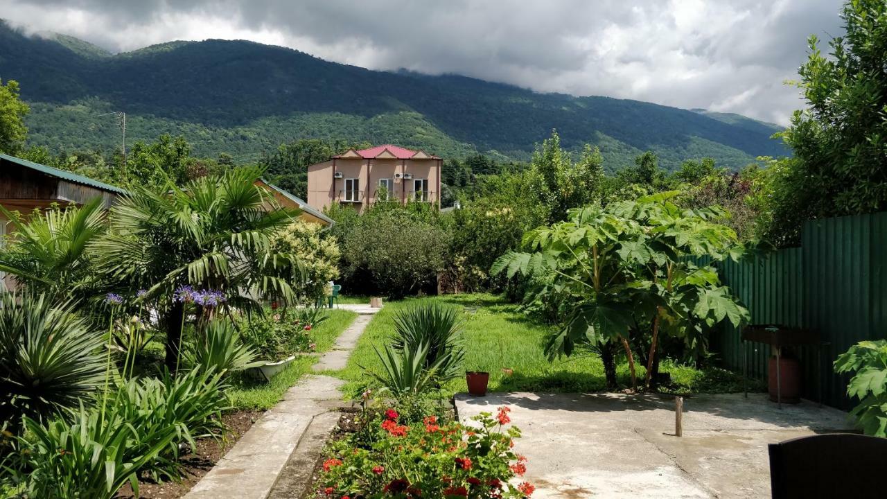 Tikhaya Gavan Guest House Gagra Exterior foto